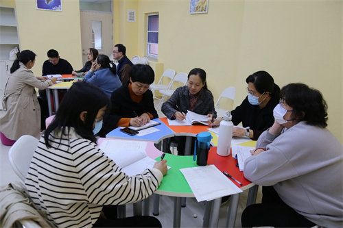 心理沙龍思維碰撞，朋輩團督專業(yè)提升——石家莊財經(jīng)商貿(mào)學校心理咨詢師專業(yè)發(fā)展沙龍圓滿舉行